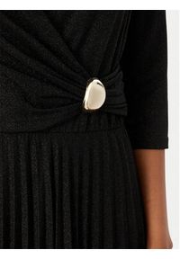 Rinascimento Sukienka koktajlowa CFC0122980003 Czarny Regular Fit. Kolor: czarny. Materiał: wiskoza. Styl: wizytowy #3