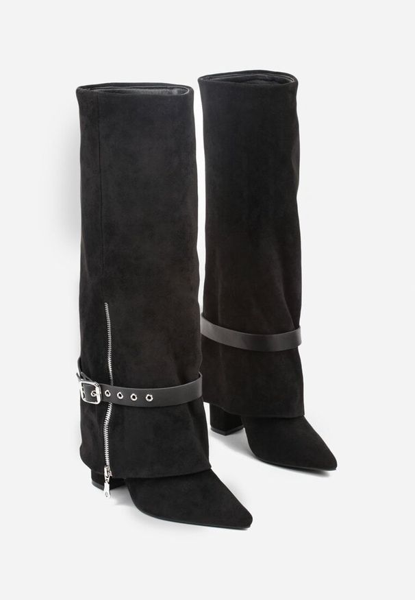 Born2be - Czarne Kozaki na Obcasie Typu Kowbojki z Wywiniętą Cholewką i Paskiem z Klamrą Uninela. Okazja: na co dzień. Zapięcie: klamry. Kolor: czarny. Materiał: jeans. Szerokość cholewki: normalna. Obcas: na obcasie. Styl: klasyczny, casual, elegancki. Wysokość obcasa: średni