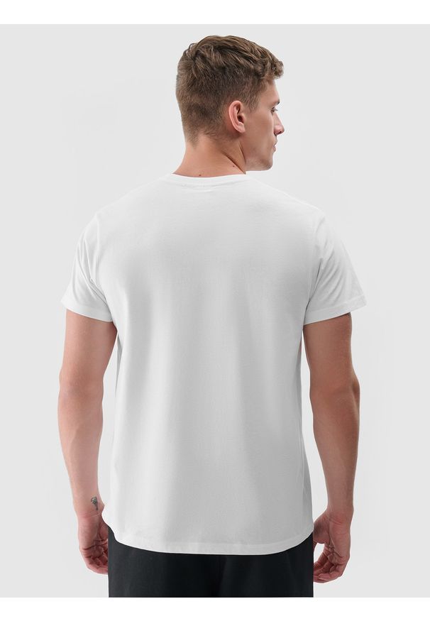 4f - 4F T-shirt regular z nadrukiem męski - biały XXL. Okazja: na co dzień. Kolor: biały. Materiał: bawełna, jersey, dzianina. Długość rękawa: krótki rękaw. Długość: krótkie. Wzór: nadruk. Styl: sportowy, klasyczny, casual