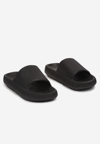 Born2be - Czarne Klapki z Pianki o Minimalistycznym Designie Kaseis. Okazja: na plażę, na co dzień. Kolor: czarny. Styl: sportowy, casual #4