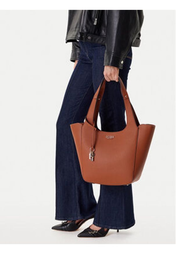 Guess Torebka Calista HWBG73 34220 Brązowy. Kolor: brązowy. Materiał: skórzane