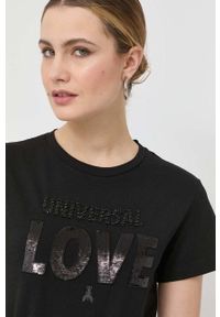 Patrizia Pepe t-shirt bawełniany kolor czarny. Okazja: na co dzień. Kolor: czarny. Materiał: bawełna. Długość rękawa: krótki rękaw. Długość: krótkie. Wzór: aplikacja. Styl: casual #3