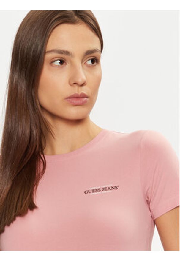 Guess T-Shirt W4YI02 J1314 Różowy Regular Fit. Kolor: różowy. Materiał: bawełna