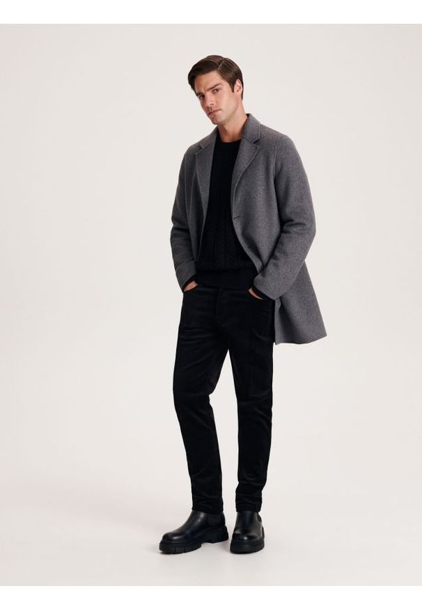Reserved - Spodnie sztruksowe slim fit - czarny. Kolor: czarny. Materiał: sztruks