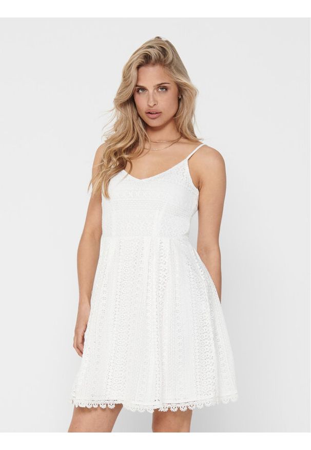 only - ONLY Sukienka codzienna 15204799 Biały Regular Fit. Okazja: na co dzień. Kolor: biały. Materiał: bawełna. Typ sukienki: proste. Styl: casual