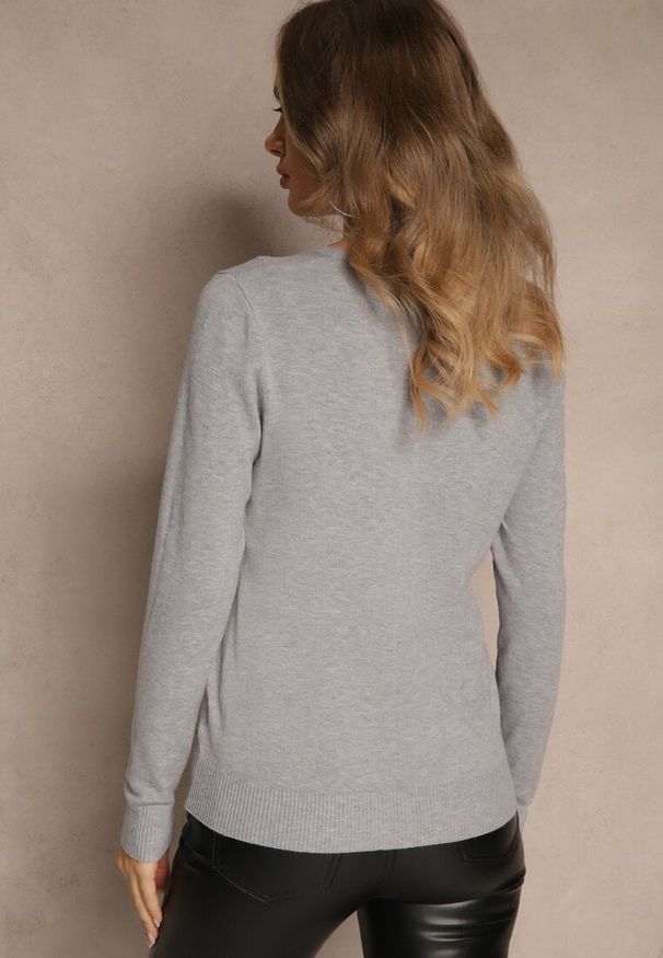 Renee - Szary Gładki Sweter w Minimalistycznym Stylu Tevra. Okazja: na co dzień. Kolor: szary. Materiał: jeans. Wzór: gładki. Styl: casual, klasyczny