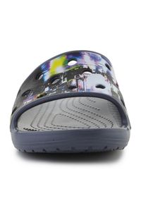 Klapki Crocs Classic Meta Scape Slide 208471-0C4 czarne. Kolor: czarny. Materiał: materiał