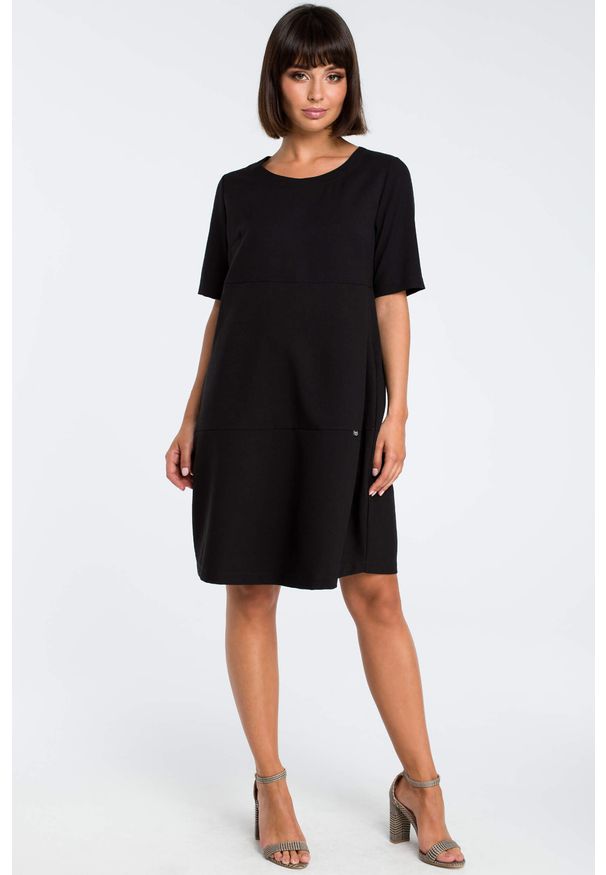 BeWear - Lniana sukienka na lato bombka oversize z kieszeniami czarna. Okazja: na co dzień, do pracy, na spacer. Kolor: czarny. Materiał: len. Sezon: lato. Typ sukienki: oversize, bombki. Styl: casual