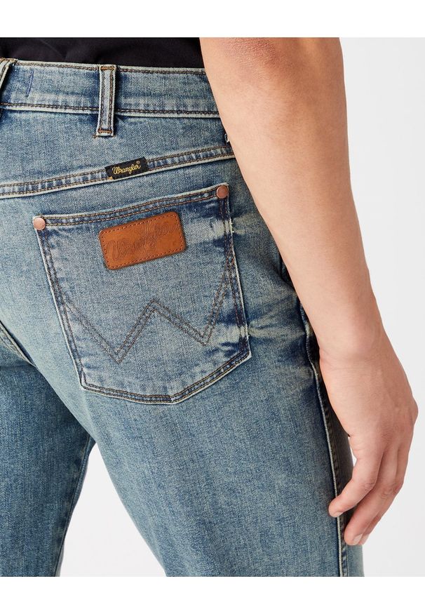 Wrangler - WRANGLER TEXAS MĘSKIE SPODNIE JEANSOWE GRID INDIGO W1215929Y 112145766