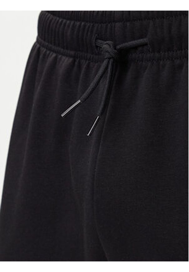 The North Face Spodnie dresowe Simple Dome NF0A8C1W Czarny Regular Fit. Kolor: czarny. Materiał: bawełna