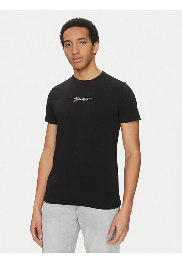 Guess T-Shirt U5GM02 KCD31 Czarny. Kolor: czarny. Materiał: bawełna