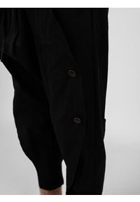 La Haine Inside Us Spodnie "Rancore" | P2303 3B | Rancore | Mężczyzna | Czarny. Kolor: czarny. Materiał: bawełna, elastan. Wzór: aplikacja #3