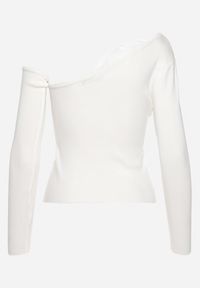 Born2be - Biała Asymetryczna Bluzka na Jedno Ramię z Aplikacją w Kształcie Kwiatu Liesara. Okazja: na co dzień. Kolor: biały. Materiał: jeans. Wzór: aplikacja, kwiaty. Styl: wizytowy, casual #5