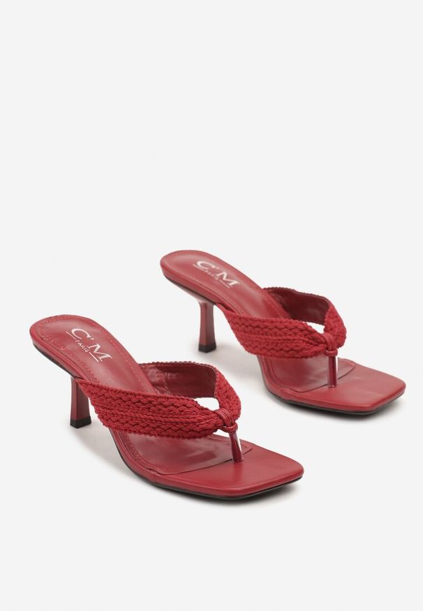 Renee - Bordowe Klapki na Obcasie Szpilce w Stylu Japonek Ravzeki. Okazja: na co dzień. Nosek buta: otwarty. Kolor: czerwony. Materiał: jeans. Obcas: na obcasie. Styl: elegancki, casual. Wysokość obcasa: średni