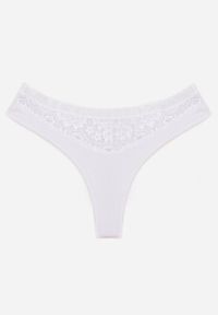 Renee - Białe Majtki Typu Stringi z Bawełną i Koronką Zeliche. Kolor: biały. Materiał: bawełna, koronka. Wzór: koronka #1