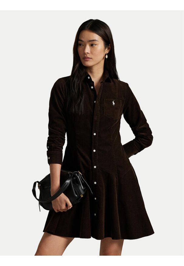 Polo Ralph Lauren Sukienka koszulowa 211972069002 Brązowy Regular Fit. Typ kołnierza: polo. Kolor: brązowy. Materiał: bawełna. Typ sukienki: koszulowe