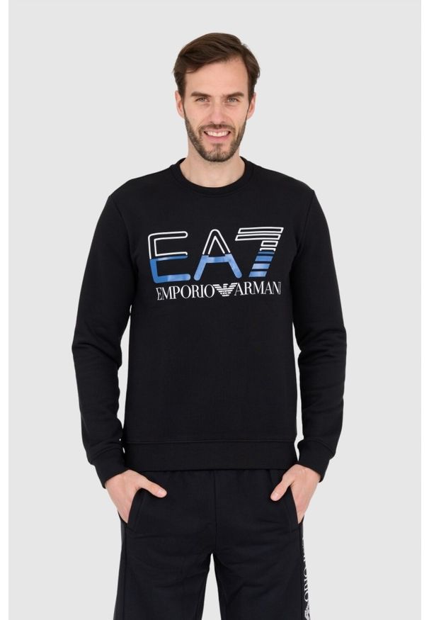 EA7 Emporio Armani - EA7 Czarna bluza męska z niebieskim logo, Rozmiar S. Kolor: czarny