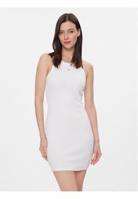 Tommy Jeans Sukienka letnia Essential DW0DW17406 Biały Skinny Fit. Kolor: biały. Materiał: bawełna. Sezon: lato #1
