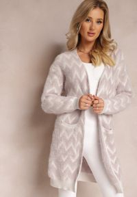 Renee - Fioletowy Niezapinany Kardigan o Przedłużonym Fasonie w Zygzaki Chevron Oherna. Kolor: fioletowy. Materiał: tkanina. Długość: długie. Wzór: paski