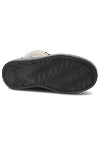 Beżowe Sneakersy Karino Damskie Buty Jesienne. Okazja: na spacer, na spotkanie biznesowe. Zapięcie: sznurówki. Kolor: beżowy. Materiał: skóra. Sezon: jesień. Obcas: na obcasie. Styl: elegancki, biznesowy. Wysokość obcasa: średni #4