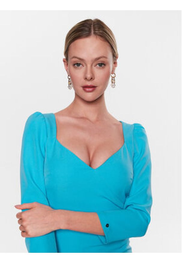 Nissa Sukienka codzienna RZ13994 Błękitny Slim Fit. Okazja: na co dzień. Kolor: niebieski. Materiał: syntetyk. Typ sukienki: proste. Styl: casual