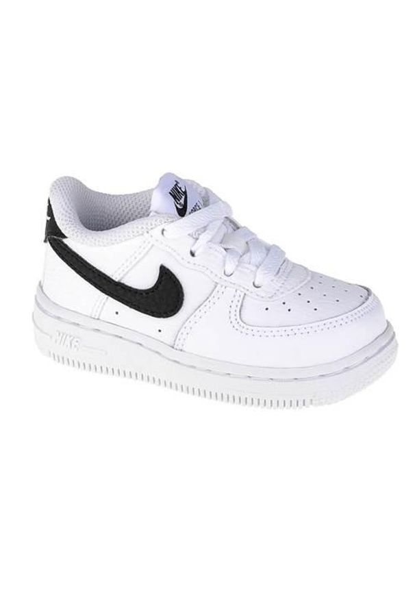 Buty do chodzenia niemowlęce Nike Force 1 Inf. Zapięcie: sznurówki. Kolor: biały. Materiał: tkanina, materiał, skóra, syntetyk. Szerokość cholewki: normalna. Sport: turystyka piesza