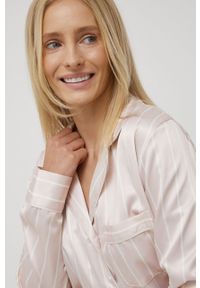 Calvin Klein Underwear piżama z opaską na oczy damska kolor beżowy satynowa. Kolor: beżowy. Materiał: satyna. Długość: długie. Wzór: ze splotem #7