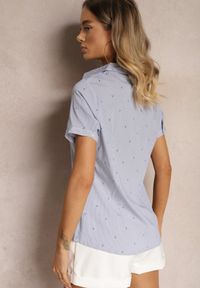 Renee - Granatowa Koszula z Krótkimi Rękawami w Delikatne Prążki Karethy. Kolor: niebieski. Długość rękawa: krótki rękaw. Długość: krótkie. Wzór: prążki #5