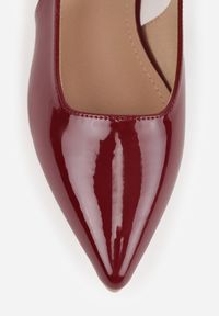 Renee - Bordowe Sandały Vices Typu Slingback ze Skórzaną Wkładką i Metaliczną Ozdobą Milozi. Okazja: na co dzień. Zapięcie: sprzączka. Kolor: czerwony. Materiał: skóra. Wzór: aplikacja. Sezon: lato. Styl: casual, klasyczny, elegancki #4