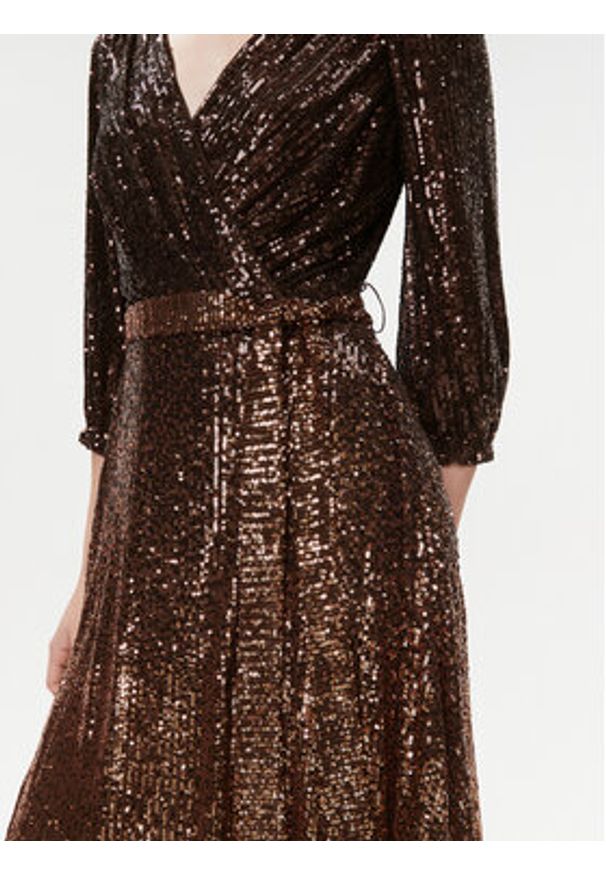 DKNY Sukienka codzienna DD3HR967 Brązowy Regular Fit. Okazja: na co dzień. Kolor: brązowy. Materiał: syntetyk. Typ sukienki: proste. Styl: casual