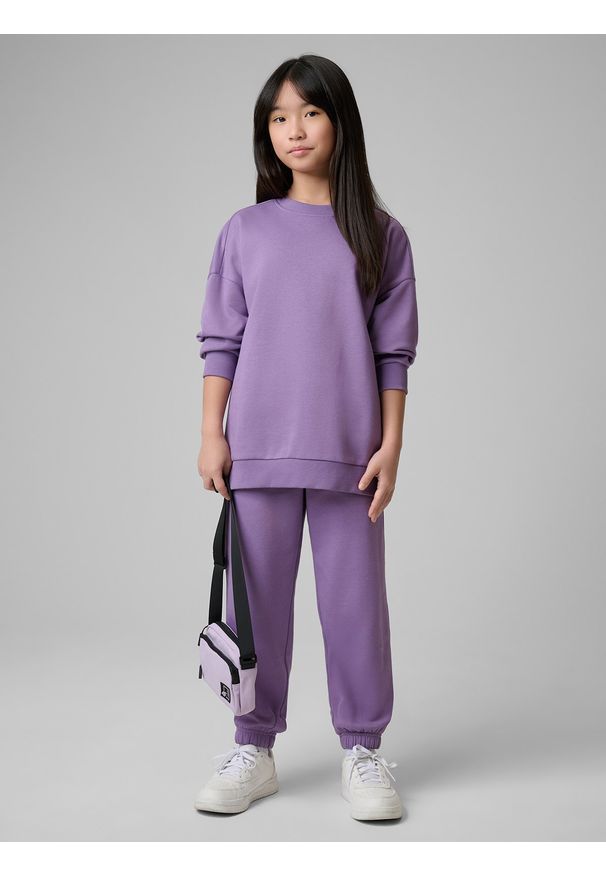 4f - 4F Komplet dresowy dziewczęcy - fioletowy 146/152 (10-12 lat). Okazja: na co dzień, na uczelnię, do domu. Typ kołnierza: bez kaptura. Kolor: fioletowy. Materiał: dresówka. Sezon: lato. Styl: casual