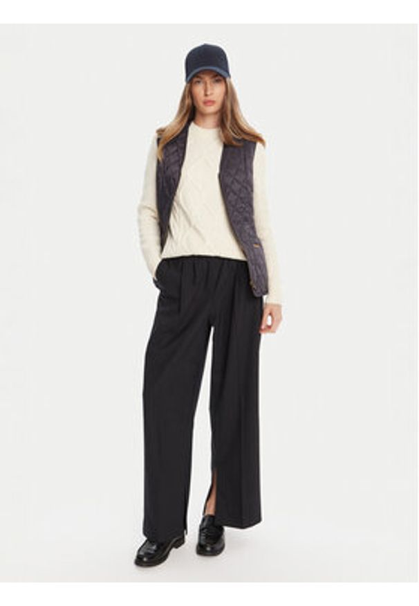 Barbour Bezrękawnik Betty Interactive Liner LLI0001NY91 Granatowy Regular Fit. Kolor: niebieski. Materiał: syntetyk. Długość rękawa: bez rękawów