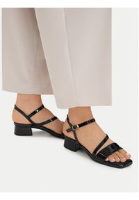 Clarks Sandały Serina35 Strap 26186117 Czarny. Kolor: czarny. Materiał: skóra #3