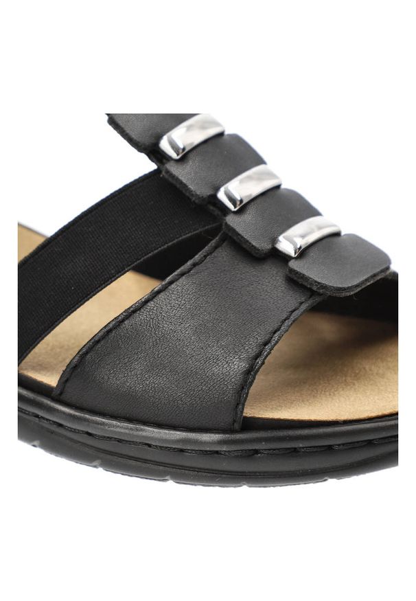 Czarne Sandały Rieker Wygodne Skórzane Buty. Okazja: na co dzień, na spacer. Zapięcie: bez zapięcia, pasek. Kolor: czarny. Wzór: aplikacja. Materiał: skóra. Sezon: lato. Obcas: na obcasie. Styl: klasyczny, casual, elegancki. Wysokość obcasa: niski