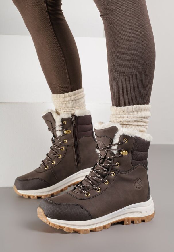 Born2be - Ciemnobrązowe Botki Śniegowce w Trekkingowym Stylu na Grubej Podeszwie Elorene. Kolor: brązowy. Materiał: dzianina, wełna. Sezon: zima. Styl: elegancki, klasyczny
