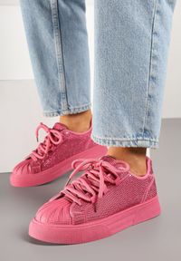 Renee - Fuksjowe Sneakersy na Grubej Podeszwie z Cyrkoniami Lisariana. Okazja: na co dzień. Kolor: różowy. Materiał: jeans, skóra