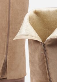 Renee - Ciemnobeżowe Kozaki Ozdobione Frędzlami i Wywiniętą Cholewką Reilevia. Okazja: na imprezę, na co dzień. Kolor: beżowy. Materiał: jeans. Szerokość cholewki: normalna. Wzór: aplikacja. Styl: street, casual, elegancki #6