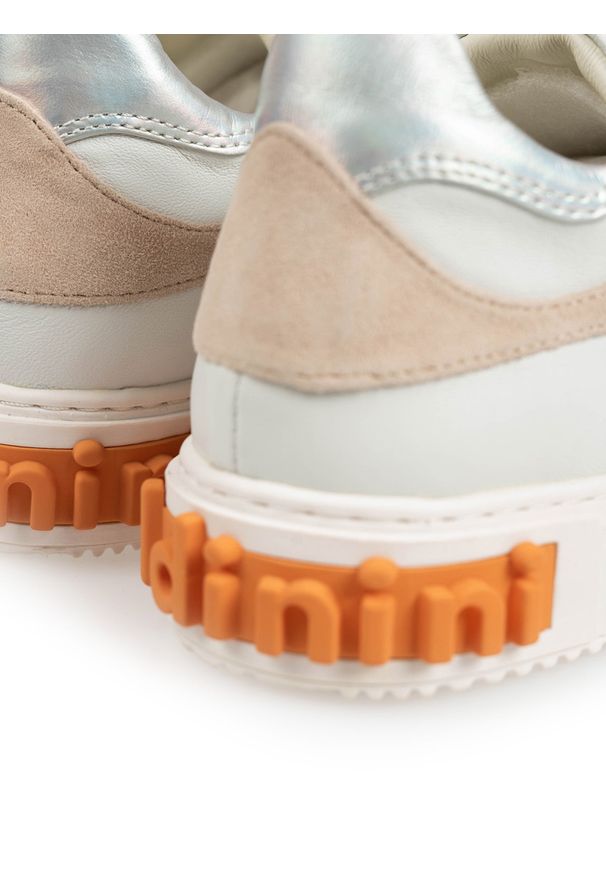 Baldinini Sneakersy | 065080XCNCC | Kobieta | Czerwony, Beżowy. Kolor: czerwony, wielokolorowy, beżowy. Materiał: skóra. Wzór: aplikacja