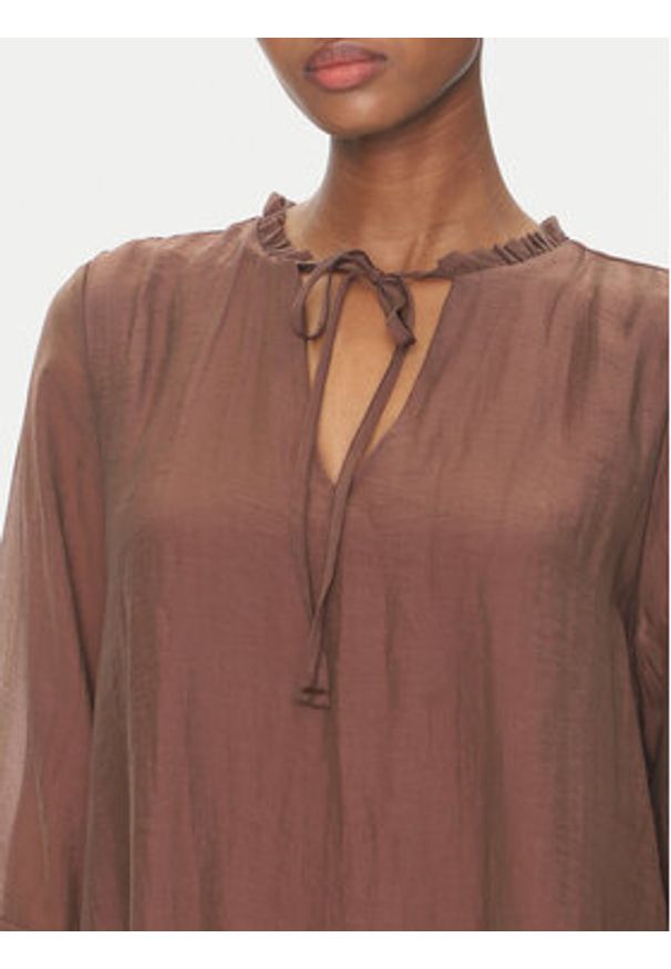 ViCOLO Sukienka letnia Abito TD0753 Brązowy Regular Fit. Kolor: brązowy. Materiał: syntetyk. Sezon: lato