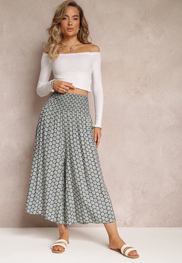 Renee - Granatowo-Zielone Szerokie Spodnie Bawełniane z Wysokim Stanem i Długością 7/8 Jorste. Stan: podwyższony. Kolor: niebieski. Materiał: bawełna