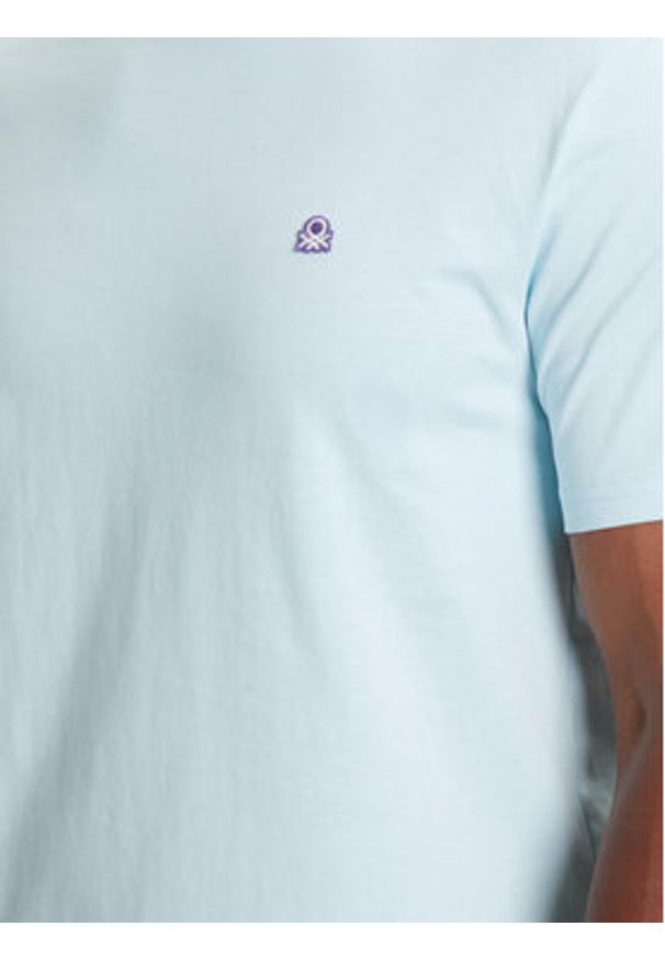 United Colors of Benetton - United Colors Of Benetton T-Shirt 3MI5J1AF7 Błękitny Regular Fit. Kolor: niebieski. Materiał: bawełna