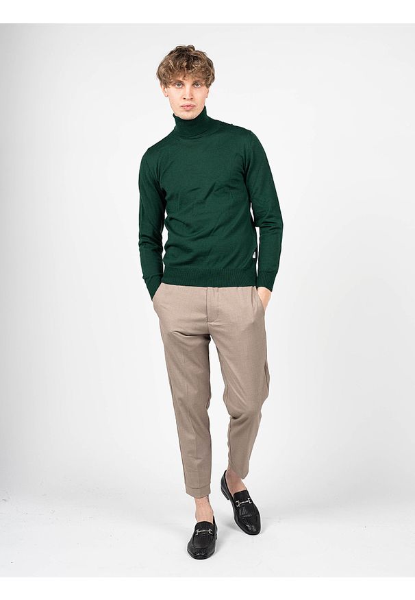 Takeshy Kurosawa Sweter | 83475 | Maglia D/Vita Calato Lana | Mężczyzna | Zielony. Okazja: na co dzień. Typ kołnierza: golf. Kolor: zielony. Materiał: wełna, akryl. Styl: casual