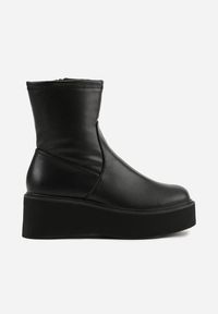 Renee - Czarne Botki Vices na Platformie w Stylu Cyber Rivitte. Okazja: na co dzień. Kolor: czarny. Materiał: skóra. Szerokość cholewki: normalna. Obcas: na platformie. Styl: casual #5
