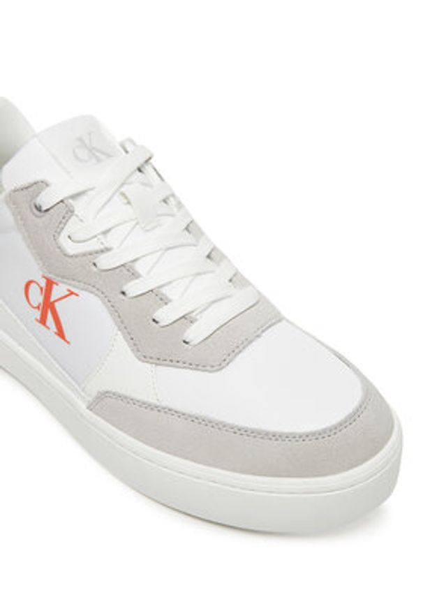 Calvin Klein Jeans Sneakersy Classic Cupsole Mg Nylon Mix YM0YM01304 Biały. Kolor: biały. Materiał: skóra