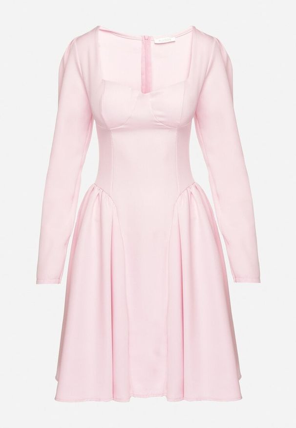 Born2be - Różowa Rozkloszowana Sukienka z Usztywnianymi Miseczkami Tillimara. Kolor: różowy. Typ sukienki: dopasowane