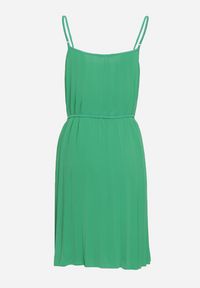 Born2be - Zielona Sukienka z Regulowanymi Ramiączkami z Materiałowym Paskiem Liata. Okazja: na spacer, na imprezę. Typ kołnierza: dekolt w kształcie V. Kolor: zielony. Materiał: materiał. Długość rękawa: na ramiączkach. Sezon: lato #5