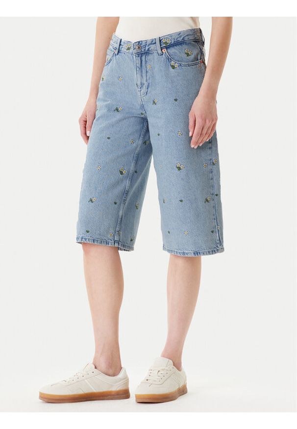 only - ONLY Szorty jeansowe Cobain 15349519 Niebieski Loose Fit. Kolor: niebieski. Materiał: bawełna