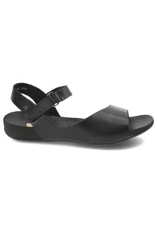Czarne Sandały Armodo Stylowe Płaskie Obuwie Damskie. Okazja: na spacer. Zapięcie: pasek. Kolor: czarny. Materiał: skóra. Sezon: lato. Obcas: na platformie. Styl: elegancki