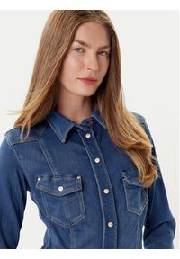 Guess Koszula jeansowa W5YH63 D0781 Niebieski Regular Fit. Kolor: niebieski. Materiał: syntetyk