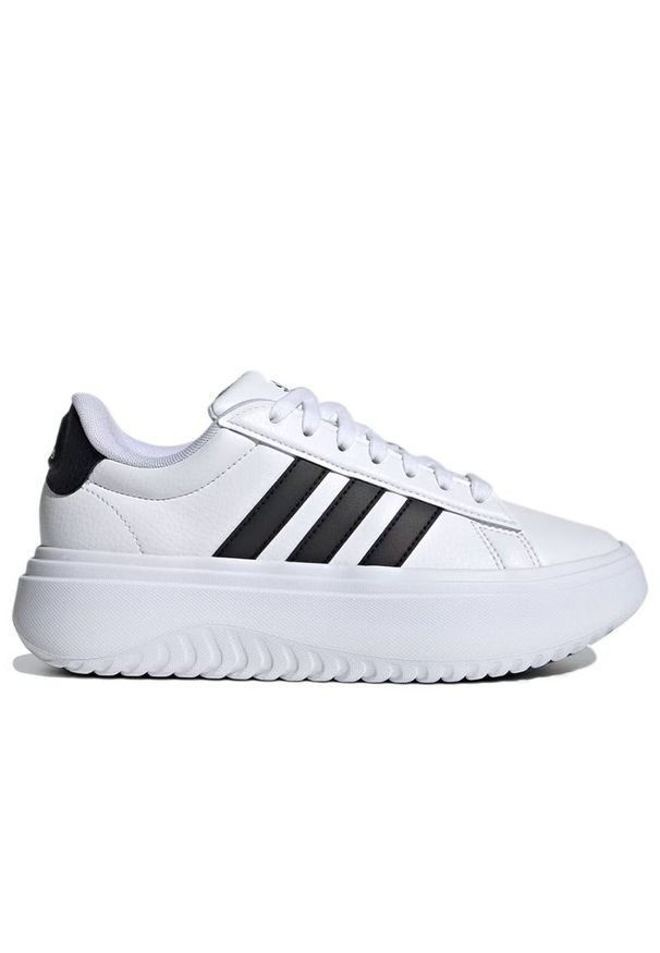 Adidas - Buty damskie adidas Grand Court Platform IE1092 - białe. Kolor: biały. Materiał: syntetyk, materiał, guma. Szerokość cholewki: normalna. Sezon: lato. Obcas: na platformie. Model: Adidas Cloudfoam